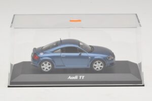 Audi TT 8N Blau Metallic Maxichamps 1:43 940017220 Druckguss — Bild 4 von 5