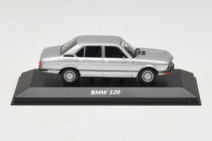 BMW 520 E12 Silber Maxichamps 1:43 940023000 Druckguss