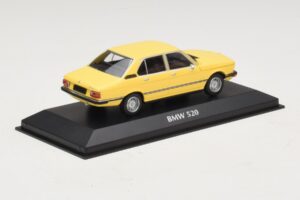 BMW 520 E12 Gelb Maxichamps 1:43 940023001 Druckguss — Bild 2 von 5