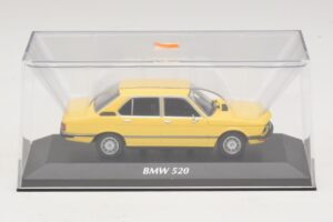 BMW 520 E12 Gelb Maxichamps 1:43 940023001 Druckguss — Bild 4 von 5