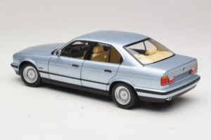 BMW 535i E34 Hellblau Metallic Minichamps 1:18 100024007 Druckguss — Bild 7 von 8
