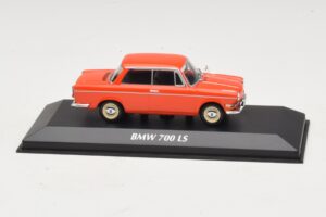 BMW 700 LS Rot Maxichamps 1:43 940023701 Druckguss