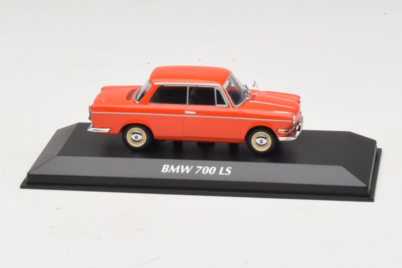 BMW 700 LS Rot Maxichamps 1:43 940023701 Druckguss