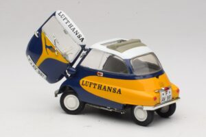 BMW Isetta 250 Lufthansa Revell 1:18 08926 Druckguss — Bild 5 von 8