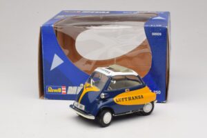 BMW Isetta 250 Lufthansa Revell 1:18 08926 Druckguss — Bild 8 von 8