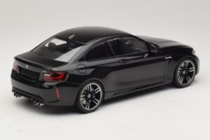 BMW M2 F87 Schwarz Metallic Minichamps 1:18 155026100 Druckguss — Bild 2 von 6