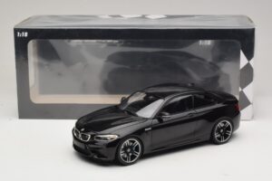BMW M2 F87 Schwarz Metallic Minichamps 1:18 155026100 Druckguss — Bild 6 von 6