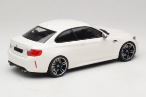 BMW M2 F87 Weiß Minichamps 1:18 155026104 Druckguss — Bild 2 von 6