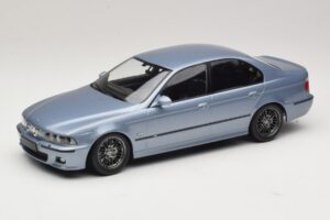 BMW M5 E39 Silverstone Blue Metallic KK-Scale 1:18 KKDC181622 Druckguss