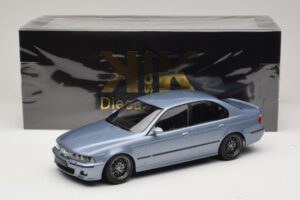 BMW M5 E39 Silverstone Blue Metallic KK-Scale 1:18 KKDC181622 Druckguss — Bild 6 von 6