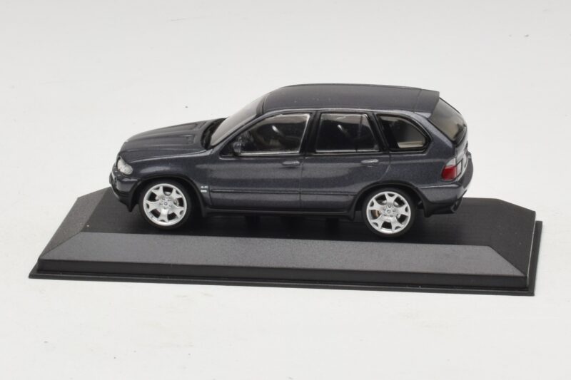 BMW X5 E53 4.4i Grau Metallic Ersatzkarton Minichamps 1:43 80420393166-R1 Druckguss