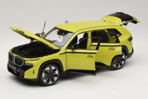 BMW XM G09 Gelb Minichamps 1:18 110023302 Druckguss — Bild 2 von 8