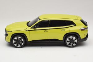 BMW XM G09 Gelb Minichamps 1:18 110023302 Druckguss — Bild 4 von 8