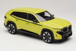 BMW XM G09 Gelb Minichamps 1:18 110023302 Druckguss — Bild 6 von 8