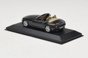 BMW Z4 E85 Schwarz Metallic Ersatzkarton Minichamps 1:43 80420144055-R1 Druckguss — Bild 3 von 5