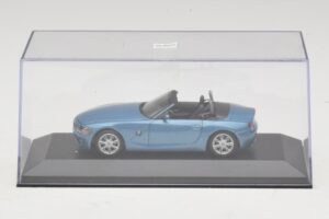 BMW Z4 E85 Hellblau Metallic Ersatzkarton Minichamps 1:43 80420144054-R1 Druckguss — Bild 4 von 5