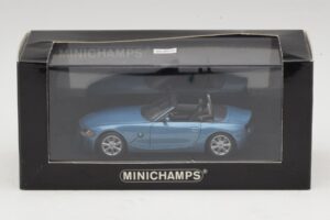 BMW Z4 E85 Hellblau Metallic Ersatzkarton Minichamps 1:43 80420144054-R1 Druckguss — Bild 5 von 5