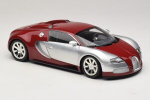Bugatti Veyron Centenaire Edition Chrome Red Minichamps 1:18 100110851 Druckguss — Bild 6 von 8