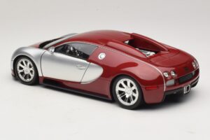 Bugatti Veyron Centenaire Edition Chrome Red Minichamps 1:18 100110851 Druckguss — Bild 7 von 8