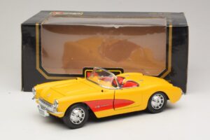Chevrolet Corvette C1 Cabrio Gelb Rot Bburago 1:18 3034-M2 Druckguss — Bild 8 von 8