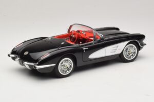 Chevrolet Corvette C1 Tuxedo Black AUTOart 1:18 71142 Druckguss — Bild 3 von 8