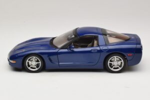 Chevrolet Corvette C5 Commemorative Edition Blau AUTOart 1:18 71157 Druckguss — Bild 5 von 9