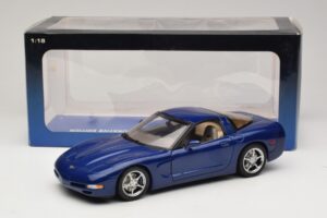 Chevrolet Corvette C5 Commemorative Edition Blau AUTOart 1:18 71157 Druckguss — Bild 9 von 9