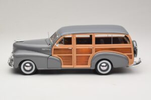 Chevrolet Fleetmaster Woody Grau Maisto 1:18 31854 Druckguss — Bild 4 von 8