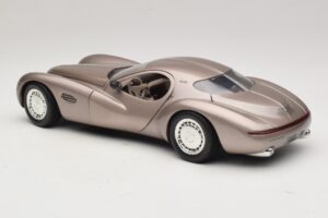 Chrysler Atlantic Beige Guiloy 1:18 68570 Druckguss — Bild 7 von 8