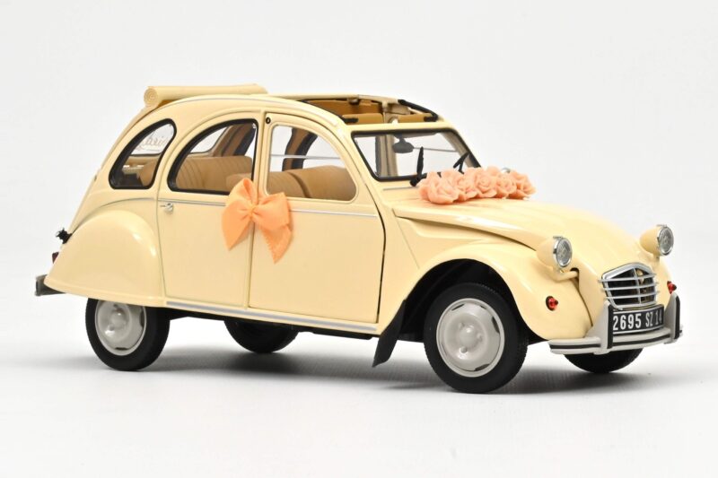 Citroen 2CV Wedding Gift Beige Norev 1:18 Citroen 2CV Wedding Gift Beige Norev 1:18 181475 Druckguss