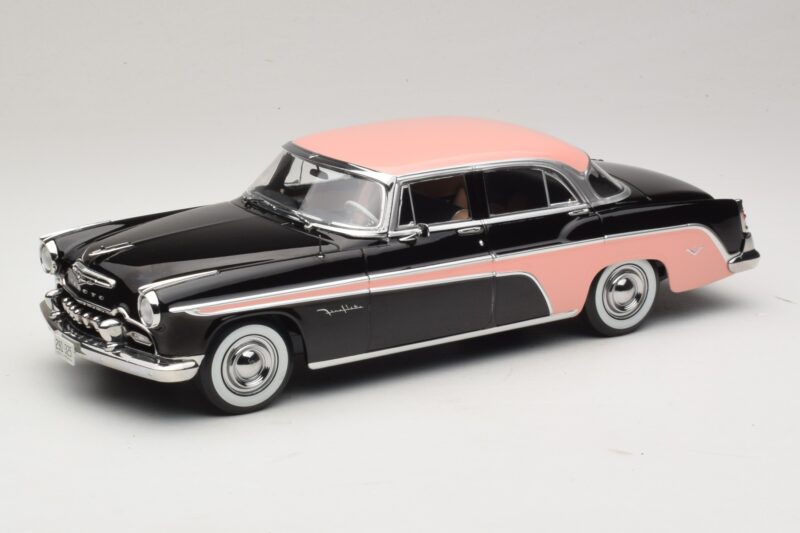 DeSoto Fireflite Sedan Schwarz & Rosa KK-Scale 1:18 KKDC181542 Druckguss