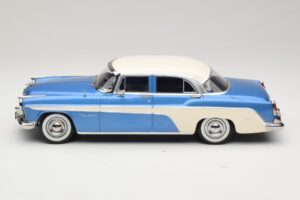 DeSoto Fireflite Sedan Blau Metallic & Creme KK-Scale 1:18 KKDC181544 Druckguss — Bild 3 von 6