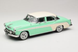 DeSoto Fireflite Sedan Hellgrün & Creme KK-Scale 1:18 KKDC181543 Druckguss