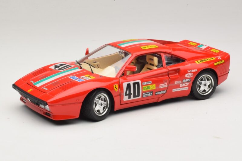 Ferrari 288 GTO #40 Rot Bburago 1:18 3027-P4 Druckguss