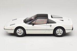 Ferrari 308 GTS Weiß MCG 1:18 MCG18664 Druckguss — Bild 3 von 6