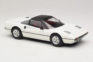 Ferrari 308 GTS Weiß MCG 1:18 MCG18664 Druckguss — Bild 4 von 6