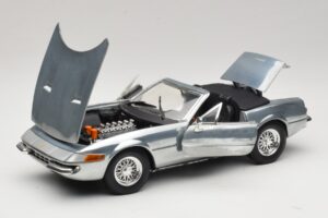 Ferrari 365 GTS Chrome Silver Hot Wheels 1:18 25738 Druckguss — Bild 2 von 8