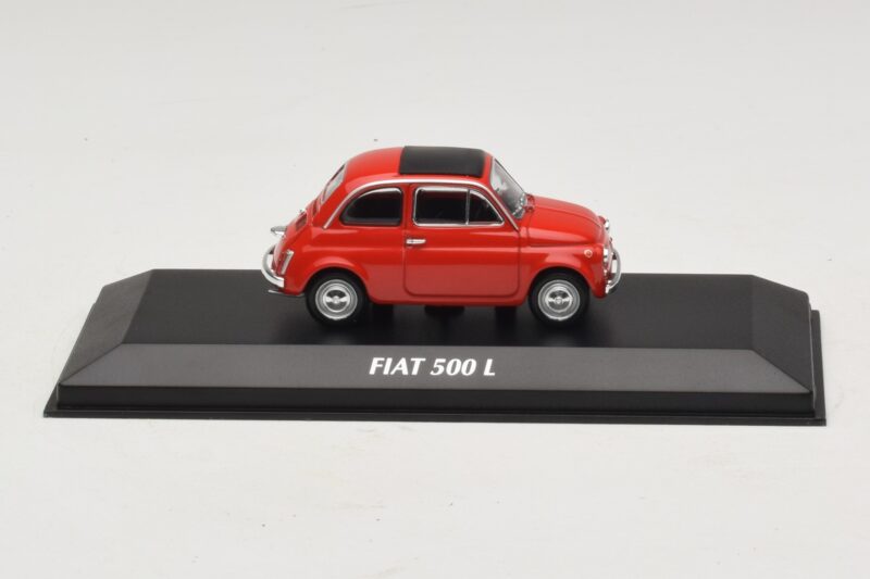 Fiat 500 L Rot Maxichamps 1:43 Fiat 500 L Rot Maxichamps 1:43 940121600 Druckguss