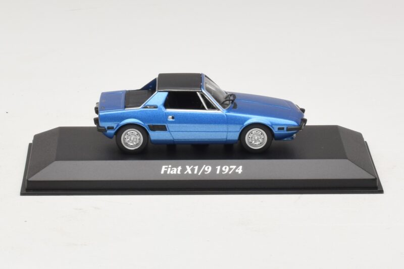 Fiat X1/9 Blau Maxichamps 1:43 Fiat X1/9 Blau Maxichamps 1:43 940121661 Druckguss