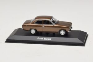 Ford Escort Mk1 Braun Metallic Maxichamps 1:43 940081000 Druckguss