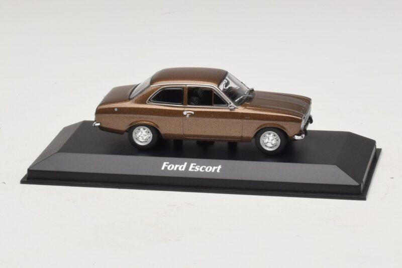 Ford Escort Mk1 Braun Metallic Maxichamps 1:43 940081000 Druckguss