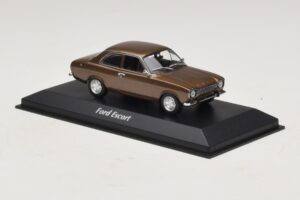 Ford Escort Mk1 Braun Metallic Maxichamps 1:43 940081000 Druckguss — Bild 3 von 5