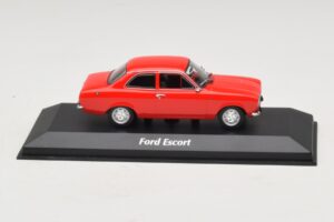 Ford Escort Mk1 Rot Maxichamps 1:43 940081001 Druckguss