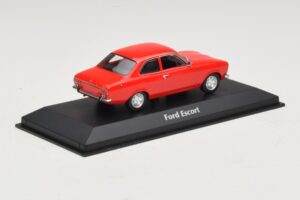 Ford Escort Mk1 Rot Maxichamps 1:43 940081001 Druckguss — Bild 2 von 5