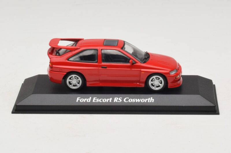 Ford Escort RS Cosworth Rot Maxichamps 1:43 940082100 Druckguss
