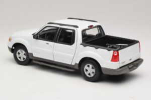 Ford Explorer Sport Trac Weiß Maisto 1:18 36891 Druckguss — Bild 7 von 8