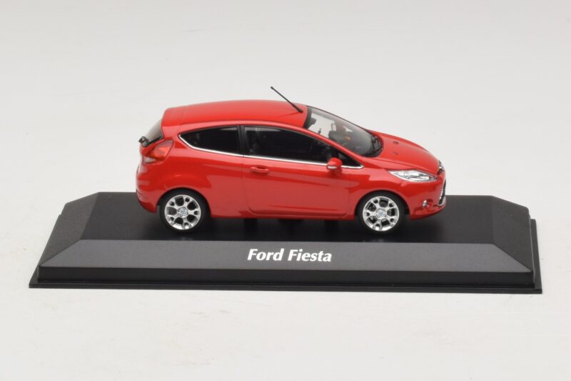 Ford Fiesta Mk7 Rot Maxichamps 1:43 940088000 Druckguss
