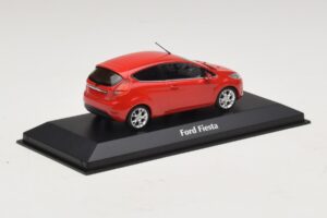 Ford Fiesta Mk7 Rot Maxichamps 1:43 940088000 Druckguss — Bild 2 von 5