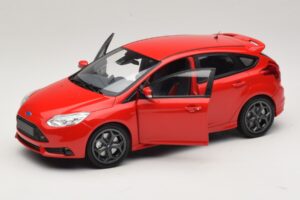 Ford Focus ST Mk2 Rot Minichamps 1:18 110082002 Druckguss — Bild 2 von 8