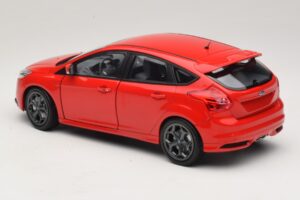 Ford Focus ST Mk2 Rot Minichamps 1:18 110082002 Druckguss — Bild 7 von 8